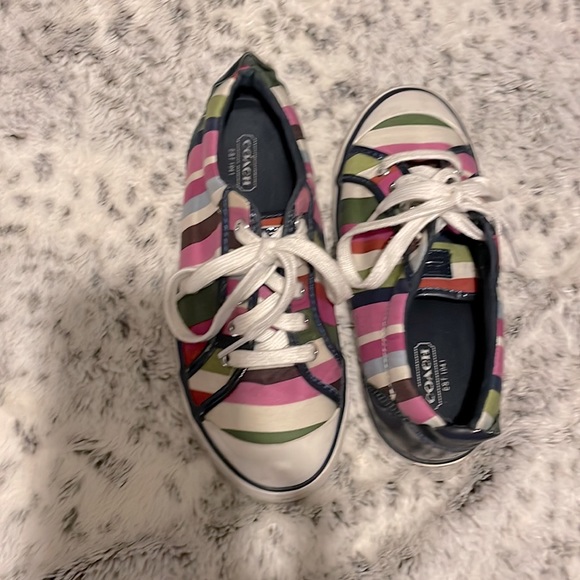 Coach Barrett Striped shoes, size 6, very comfortable! - Picture 2 of 7